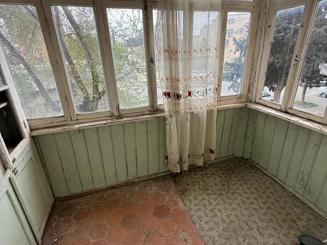 2 otaqlı köhnə tikili - Qara Qarayev m. - 50 m²