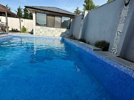 Qaraj - Türkan q. - 250 m²