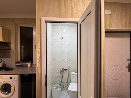 2 otaqlı həyət evi/bağ evi - İnşaatçılar m. - 40 m²