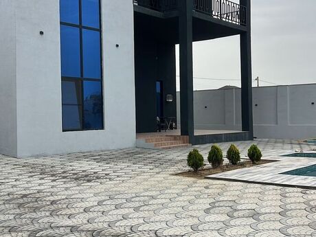 4 otaqlı həyət evi/bağ evi - Görədil q. - 250 m²
