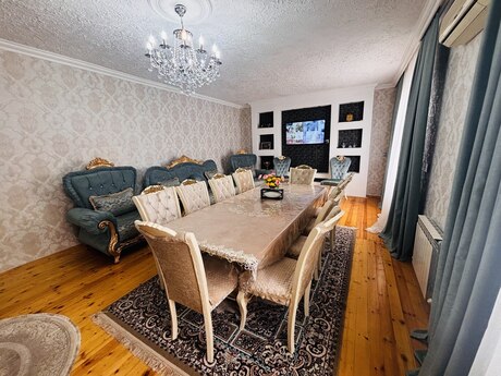 8 otaqlı həyət evi/bağ evi - Badamdar q. - 250 m²