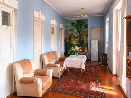6 otaqlı həyət evi/bağ evi - Əmircan q. - 114 m²