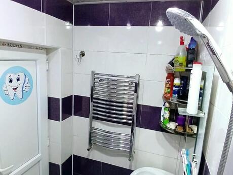 2 otaqlı həyət evi/bağ evi - Biləcəri q. - 53 m²
