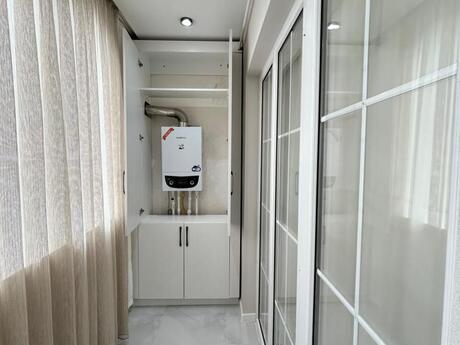 4 otaqlı köhnə tikili - Bakıxanov q. - 105 m²