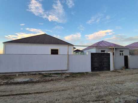 3 otaqlı həyət evi/bağ evi - Novxanı q. - 100 m²