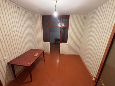 3 otaqlı köhnə tikili - Həzi Aslanov q. - 70 m²