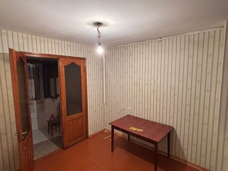 3 otaqlı köhnə tikili - Həzi Aslanov q. - 70 m²
