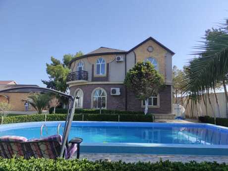 6 otaqlı həyət evi/bağ evi - Şüvəlan q. - 450 m²