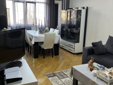 3 otaqlı köhnə tikili - Memar Əcəmi m. - 80 m²