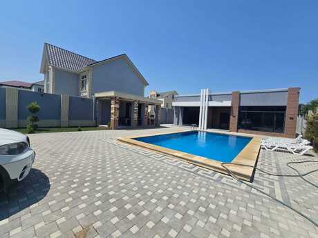 4 otaqlı həyət evi/bağ evi - Şüvəlan q. - 230 m²