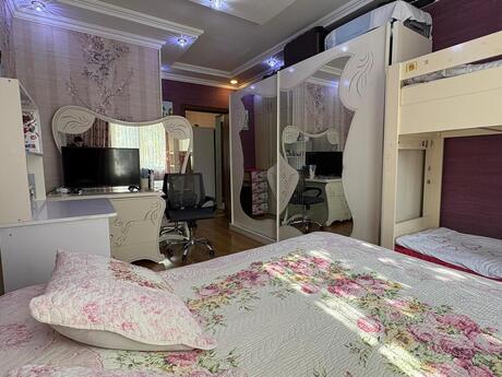 Объявление №6075906 - Баку, м. Гянджлик, 2-комн., 50 м², 2/4 этаж