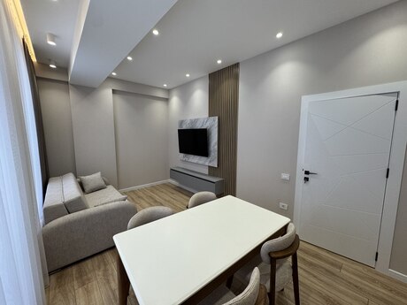 2-комн. новостройка - м. Азадлыг проспекти - 80 м²
