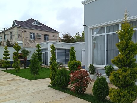 4 otaqlı həyət evi/bağ evi - Şüvəlan q. - 180 m²