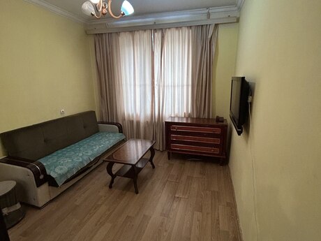 2 otaqlı köhnə tikili - Xətai r. - 45 m²
