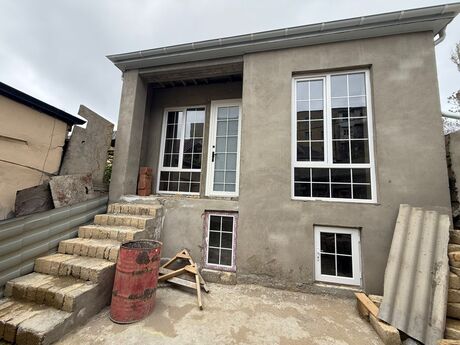3 otaqlı həyət evi/bağ evi - Biləcəri q. - 80 m²