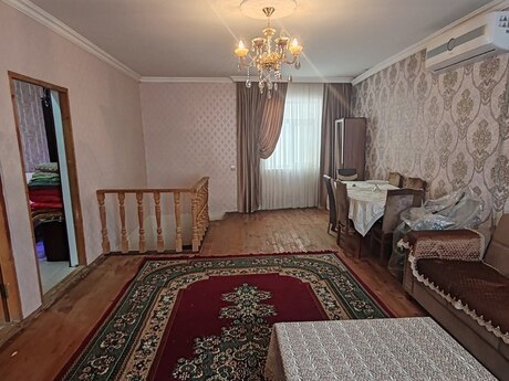6 otaqlı həyət evi/bağ evi - Hövsan q. - 160 m²