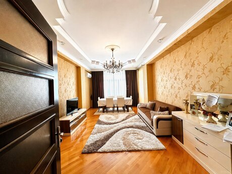 3 otaqlı yeni tikili - 20 Yanvar m. - 145 m²