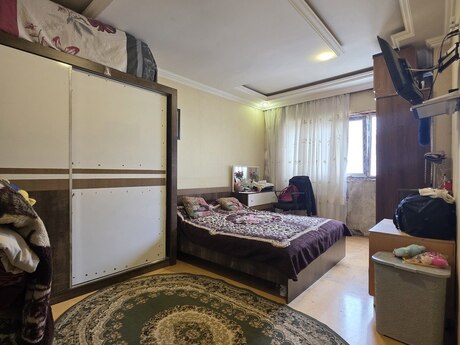 5 otaqlı köhnə tikili - İnşaatçılar m. - 120 m²