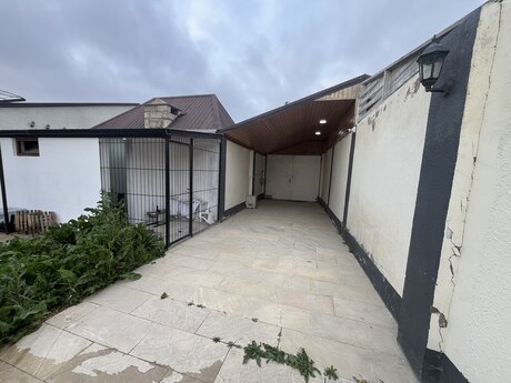 4 otaqlı həyət evi/bağ evi - Mərdəkan q. - 125 m²