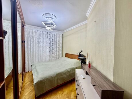 3-комн. вторичка - м. 8 ноября - 95 м²