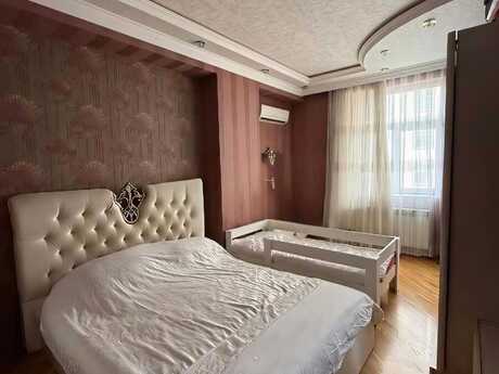 4 otaqlı yeni tikili - Nəsimi m. - 147 m²