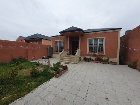 3 otaqlı həyət evi/bağ evi - Maştağa q. - 86 m²