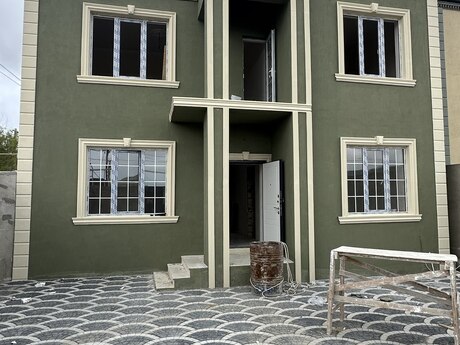 4 otaqlı həyət evi/bağ evi - Qobu q. - 145 m²