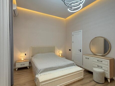 4 otaqlı həyət evi/bağ evi - Bilgəh q. - 250 m²