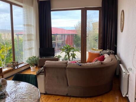 3 otaqlı həyət evi/bağ evi - Novxanı q. - 110 m²