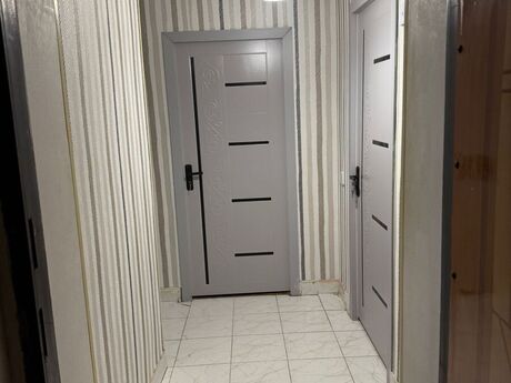 3-комн. вторичка - м. Элмляр Академиясы - 70 м²