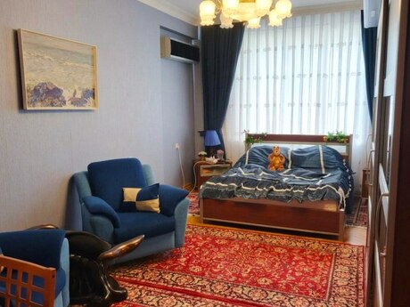 3-комн. новостройка - м. Низами - 120 м²