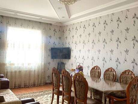 4 otaqlı həyət evi/bağ evi - Buzovna q. - 250 m²