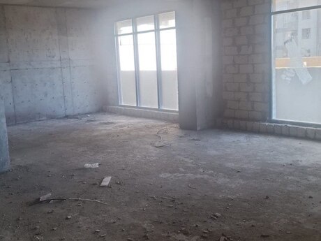 Obyekt - İnşaatçılar m. - 600 m²