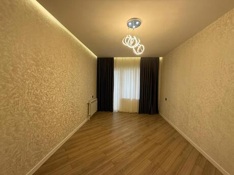 4 otaqlı köhnə tikili - Bakıxanov q. - 110 m²