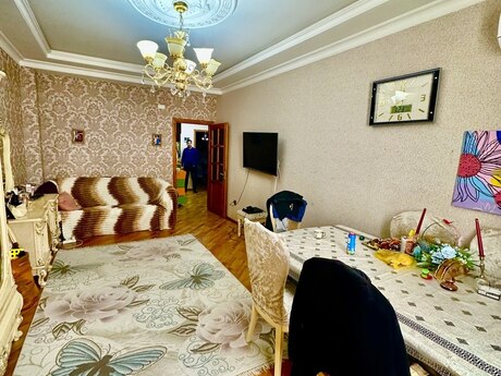 Объявление №6076573 - Баку, м. Нефтчиляр, 3-комн., 70 м², 17/19 этаж