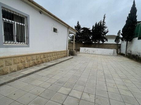 4 otaqlı həyət evi/bağ evi - Novxanı q. - 120 m²