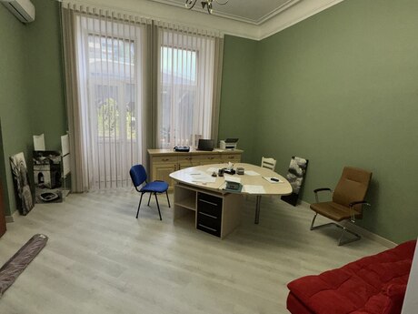 1-комн. офис - Насиминский р. - 45 м²