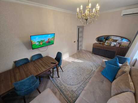 2 otaqlı köhnə tikili - Bakıxanov q. - 60 m²