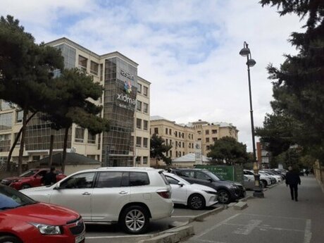 2 otaqlı köhnə tikili - Bakıxanov q. - 60 m²