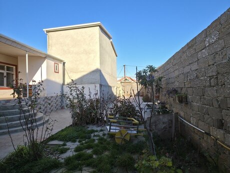 3 otaqlı həyət evi/bağ evi - Binə q. - 100 m²