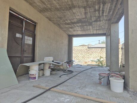 7 otaqlı həyət evi/bağ evi - Əhmədli m. - 260 m²