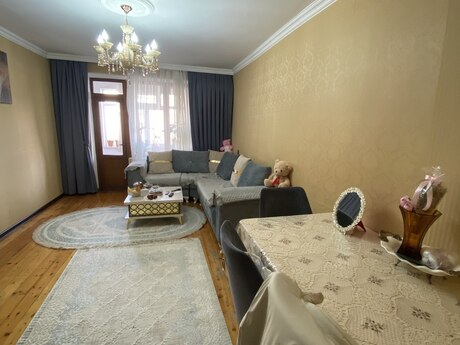 4 otaqlı köhnə tikili - Sumqayıt - 102 m²