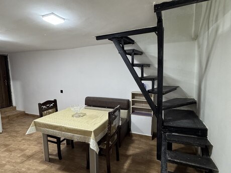 1 otaqlı həyət evi/bağ evi - Qaraçuxur q. - 40 m²