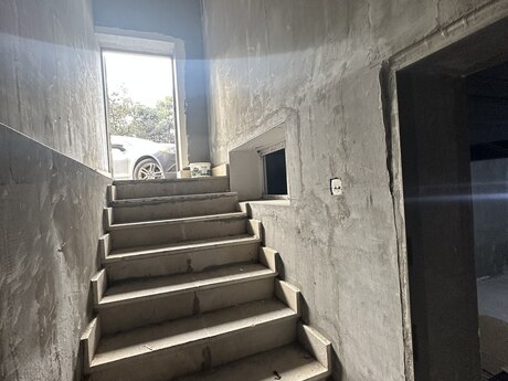 Obyekt - Bakıxanov q. - 150 m²