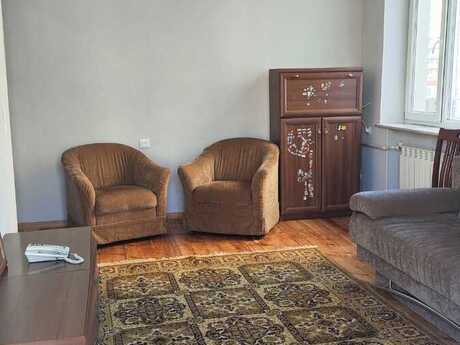 Elan №6076705 - Bakı, Şah İsmayıl Xətai m., 1 otaqlı, 40 m², 4/4 mərtəbə