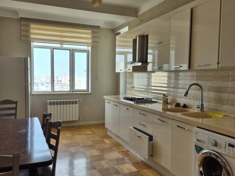 2 otaqlı yeni tikili - Xalqlar Dostluğu m. - 90 m²