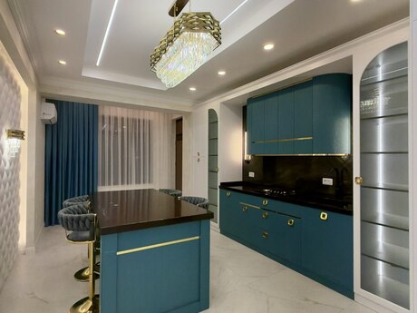 4 otaqlı yeni tikili - Nəsimi r. - 210 m²