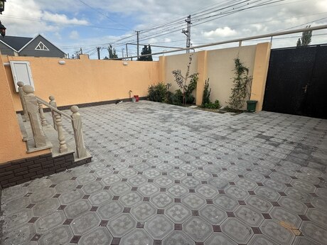 4 otaqlı həyət evi/bağ evi - Maştağa q. - 100 m²