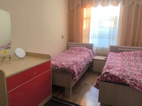 3 otaqlı həyət evi/bağ evi - Qax - 80 m²