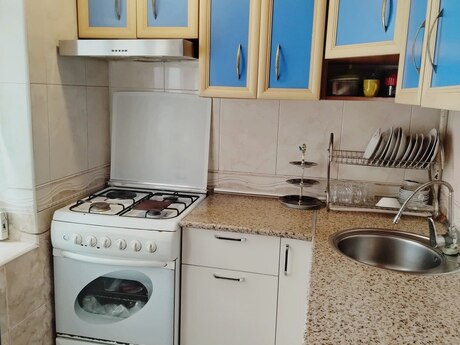 3 otaqlı həyət evi/bağ evi - Binəqədi q. - 80 m²